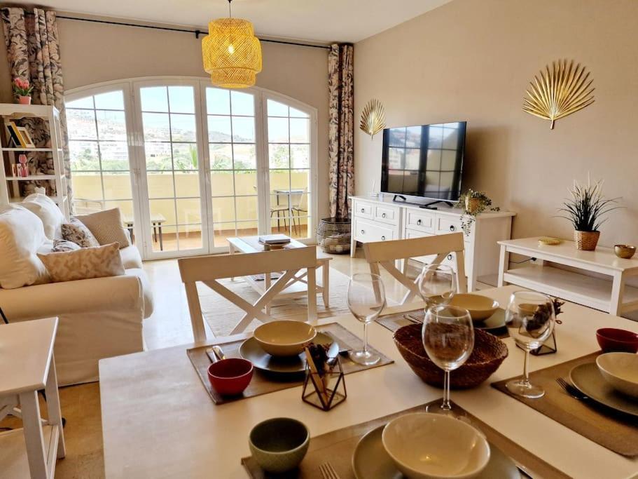 Royal Golf View: 2Br, Pools & Ac Apartment Sitio de Calahonda Exterior photo
