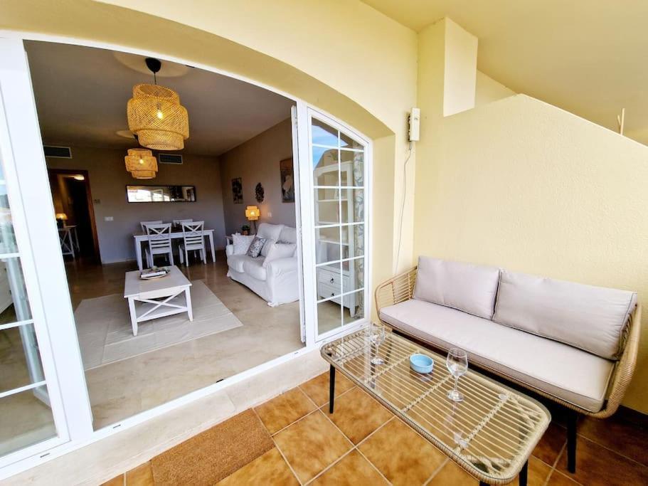 Royal Golf View: 2Br, Pools & Ac Apartment Sitio de Calahonda Exterior photo