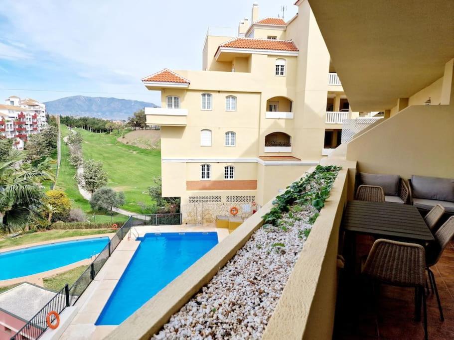 Royal Golf View: 2Br, Pools & Ac Apartment Sitio de Calahonda Exterior photo