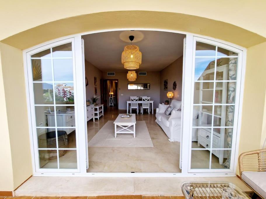 Royal Golf View: 2Br, Pools & Ac Apartment Sitio de Calahonda Exterior photo