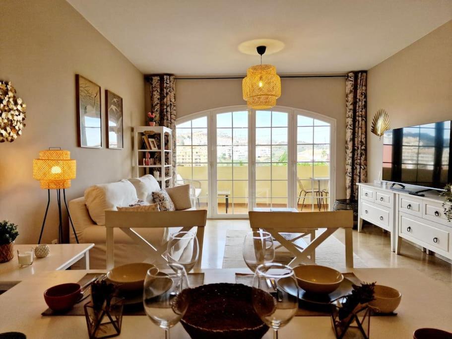 Royal Golf View: 2Br, Pools & Ac Apartment Sitio de Calahonda Exterior photo