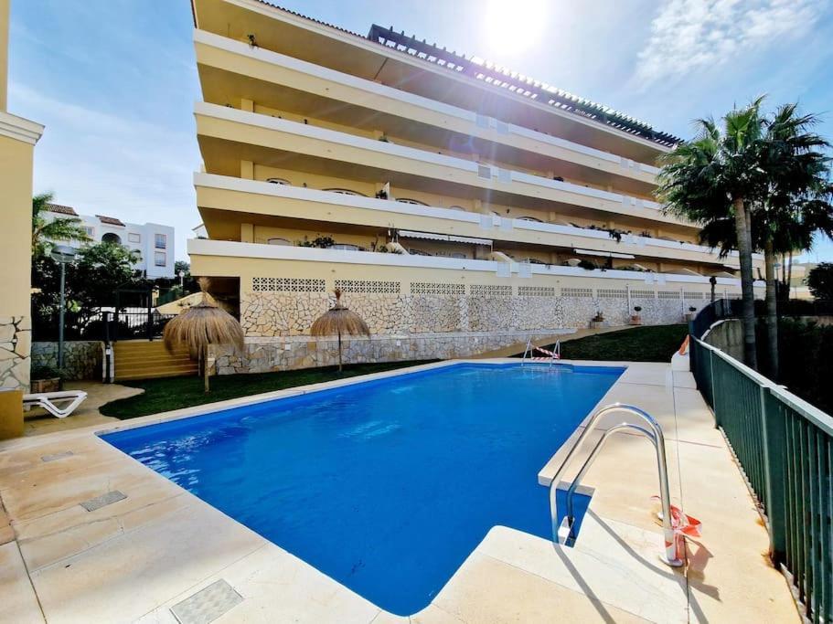 Royal Golf View: 2Br, Pools & Ac Apartment Sitio de Calahonda Exterior photo