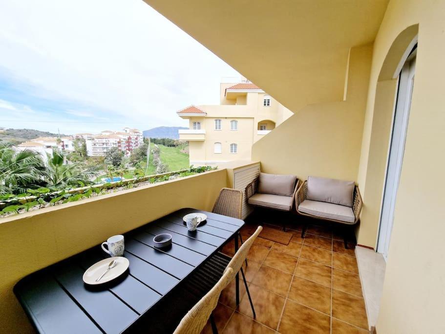 Royal Golf View: 2Br, Pools & Ac Apartment Sitio de Calahonda Exterior photo