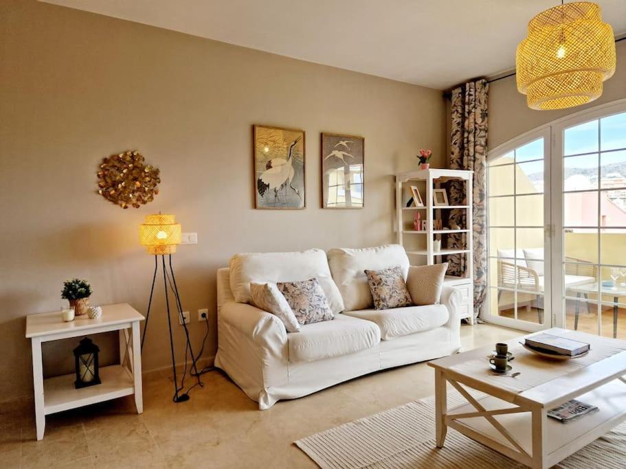 Royal Golf View: 2Br, Pools & Ac Apartment Sitio de Calahonda Exterior photo