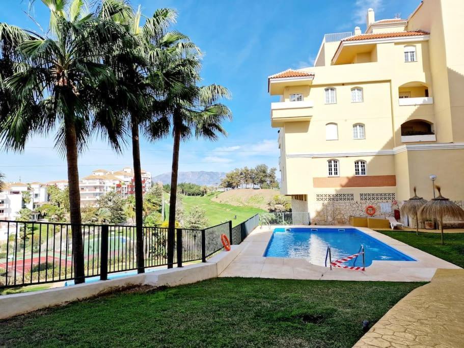 Royal Golf View: 2Br, Pools & Ac Apartment Sitio de Calahonda Exterior photo