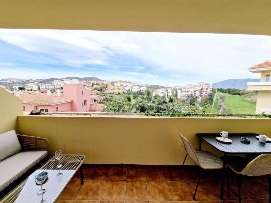 Royal Golf View: 2Br, Pools & Ac Apartment Sitio de Calahonda Exterior photo