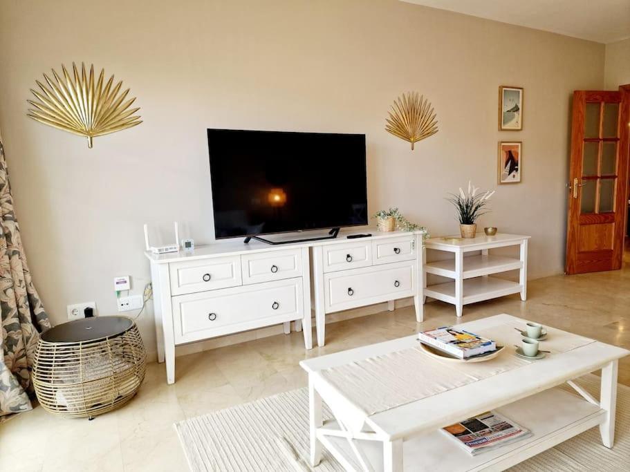 Royal Golf View: 2Br, Pools & Ac Apartment Sitio de Calahonda Exterior photo