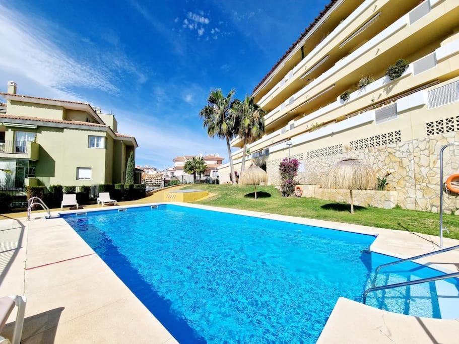 Royal Golf View: 2Br, Pools & Ac Apartment Sitio de Calahonda Exterior photo